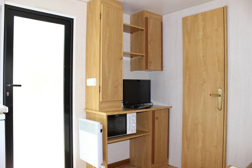 Bungalows Pena Montanesa Aínsa Quarto foto